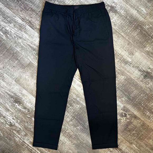 H&M Other - Men's H&M Dressy Joggers BLACK - Sz Medium